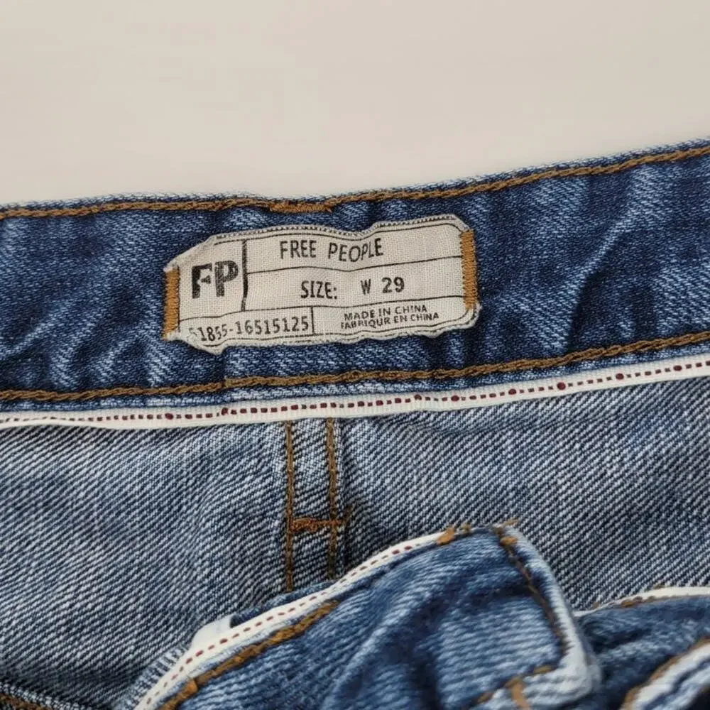 We The Free Free People Distressed Cutoff Denim Short 31 Blue Button Fly Raw Hem